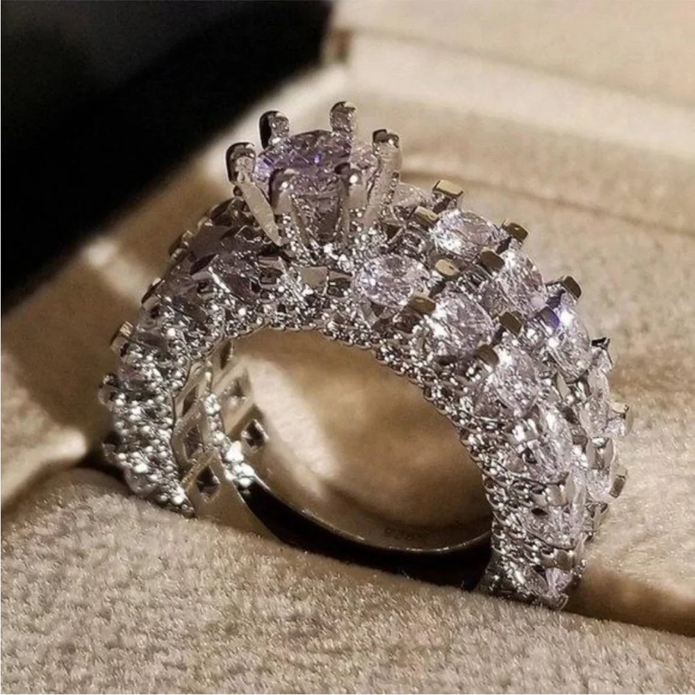 NEW Luxury 925 Sterling Silver Diamond Ring Set - Picture 3 of 8